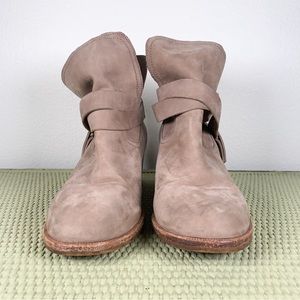 UGG Elora Block Heel Booties, Size 9, Gray